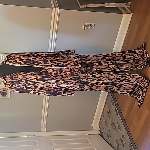 PrettyLittleThing Pants - Leopard Print Pantsuit